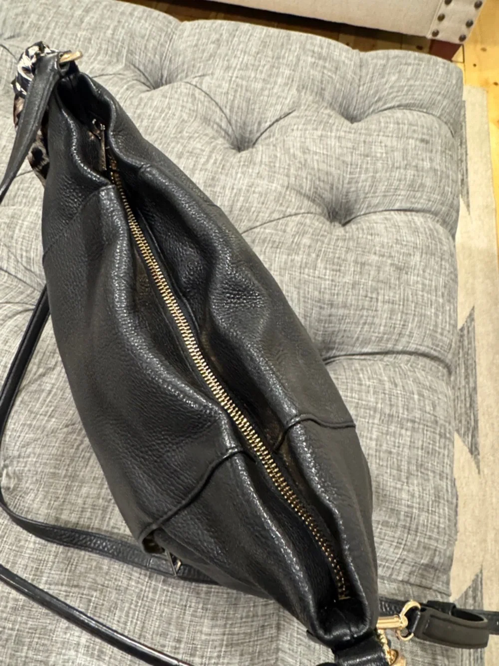 Coach Isabelle Black Pebbled Leather Shoulder Hobo Crossbody Bag - Picture 10 of 17